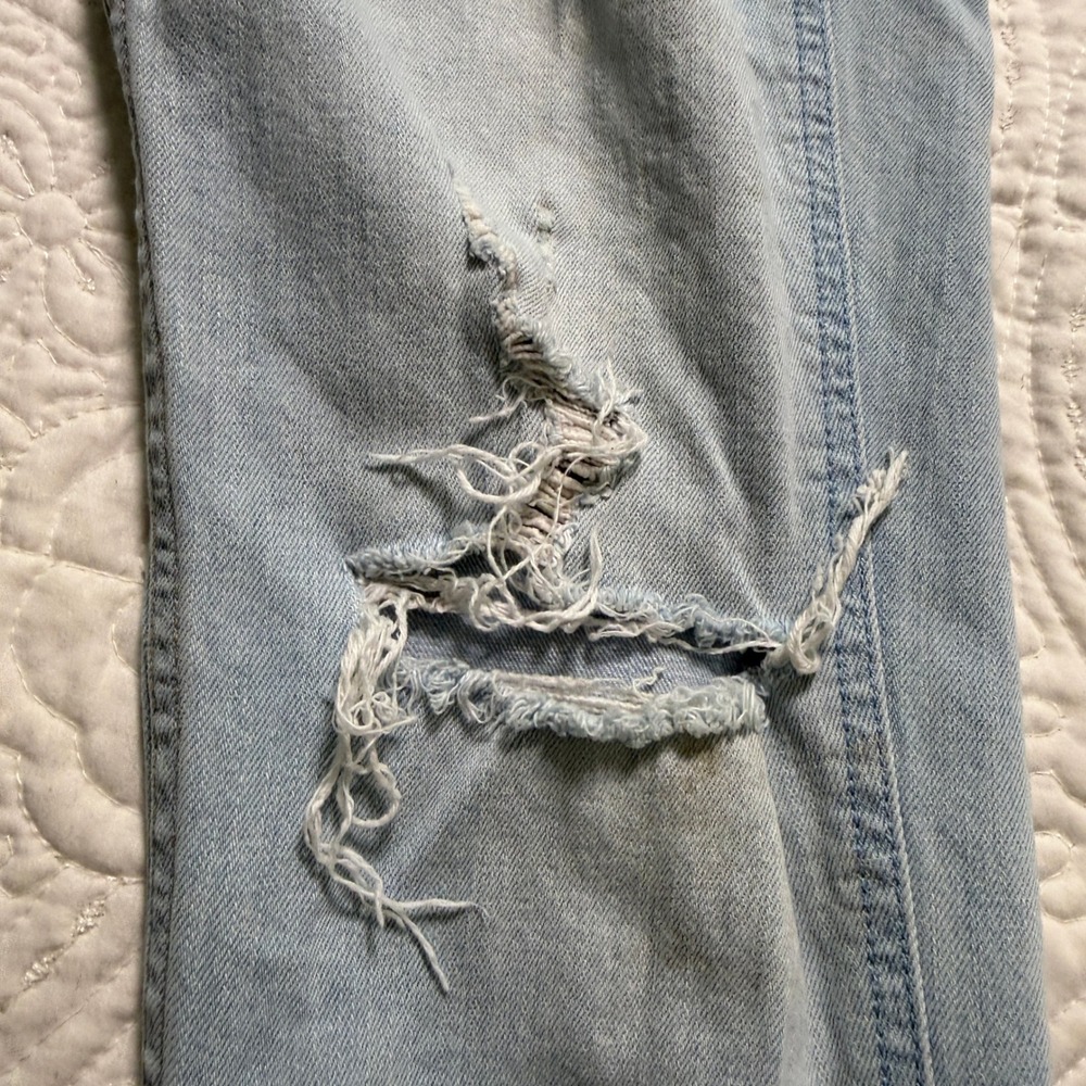 Hollister Vintage Boyfriend Jeans Wms 3 /W26 Light Blue Distressed Ripped Denim - Picture 6 of 11